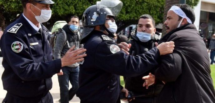 نقابات تعليمية تدعو إلى إضراب وطني احتجاجا على إهانة نساء ورجال التعليم
