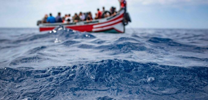 محكمة جزر الكناري تسمح للمهاجرين السريين المغاربة بالسفر إلى إسبانيا بالجواز المغربي