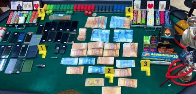 خرق حالة الطوارئ ولعب القمار يقود 20 شخصا إلى التوقيف بطنجة