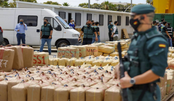 تفكيك شبكة لتهريب الحشيش من شمال المغرب الى إسبانيا واعتقال 23 متورطا
