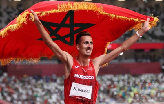 الملك محمد السادس يهنئ البطل المغربي سفيان البقالي
