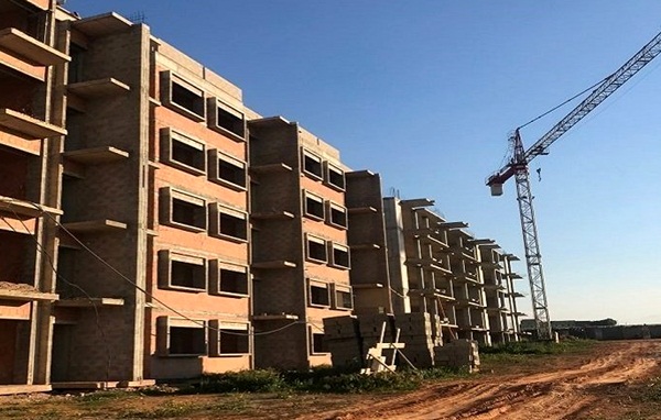 حقوقيون يتهمون الجماعة الحضرية بمرتيل بمنح رخص تعمير غير قانونية في فترة الانتخابات