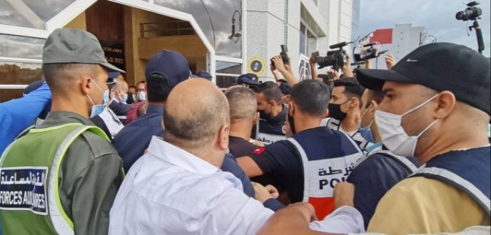 التحالف الثلاثي ينتقد طريقة انتخاب رئيس مقاطعة طنجة المدينة ويلجأ للقضاء