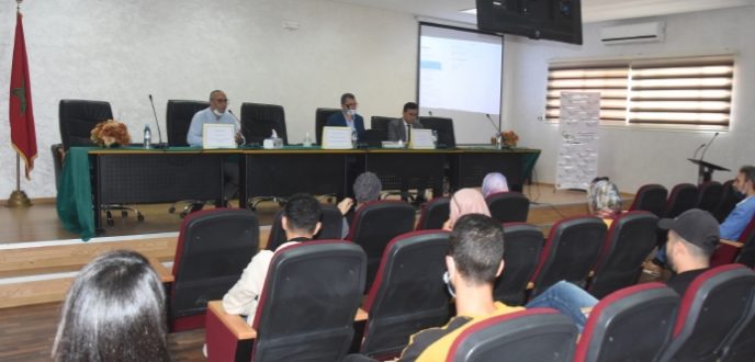 ندوة بمرتيل تقارب مكانة الشباب في وضعية صعبة والنموذج التنموي الجديد