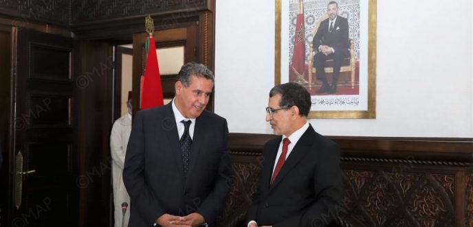 العثماني يسلم رئاسة الحكومة إلى أخنوش ويتمنى النجاح لحكومته