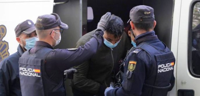 تفاصيل مثيرة حول العقل المدبر لعملية “فرار جماعي” لمغاربة من طائرة بإسبانيا