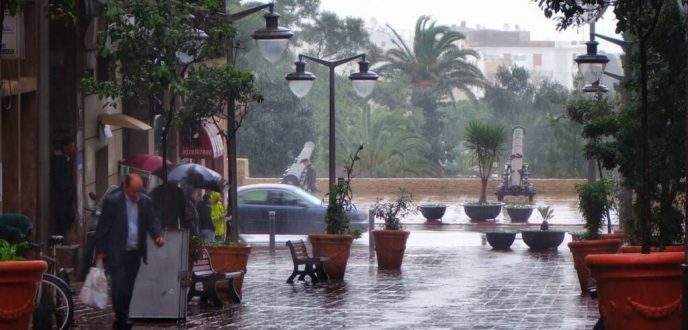 طنجة الأكثر استقبالا للأمطار خلال 24 ساعة الماضية