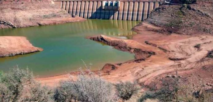 الحكومة تخصص 2 مليار و42 مليون درهم لمواجهة ندرة المياه