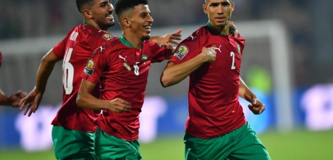 أشرف حكيمي وسفيان بوفال ضمن التشكيلة المثالية لدور مجموعات كأس إفريقيا