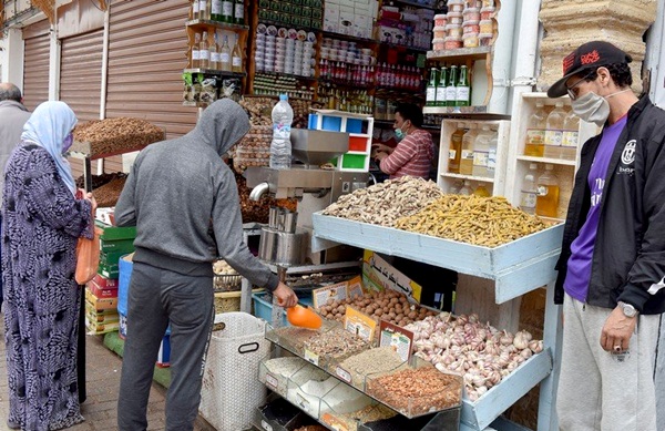الحكومة تتخذ عدة إجراءات جديدة لمواجهة غلاء الأسعار بالمملكة