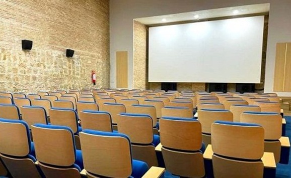 افتتاح قاعة سينما “ألكازار” التاريخية بطنجة بعد أشغال تأهيل وتثمين