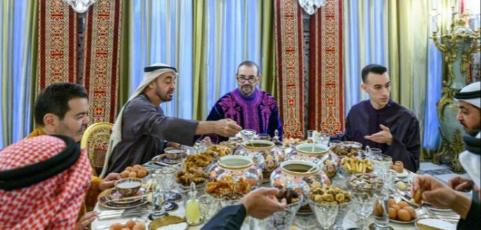 جلالة الملك يقيم مأدبة إفطار على شرف الشيخ محمد بن زايد آل نهيان