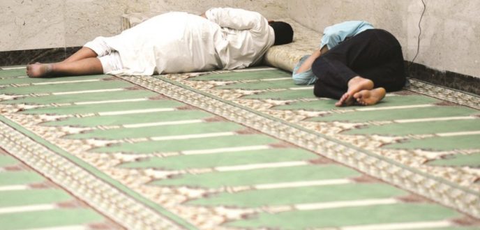 وقت الفراغ في شهر الصيام.. نعمة مغبون فيها كثير من الناس