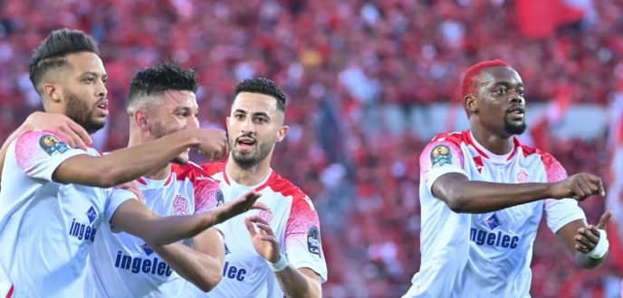 الوداد البيضاوي يهزم الأهلي بثنائية ويتوج بلقب دوري أبطال إفريقيا