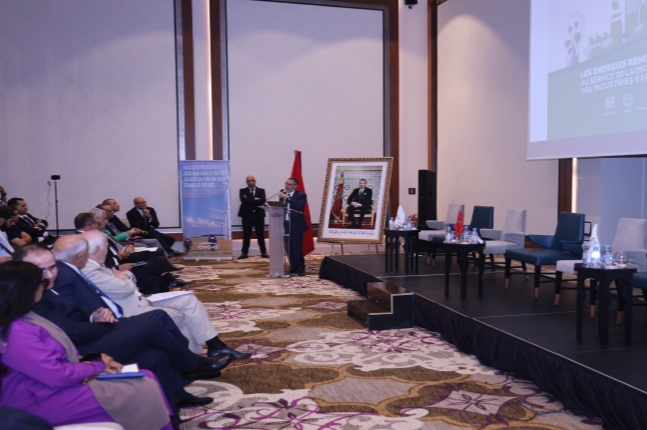 تسليط الضوء بطنجة على دور الطاقات المتجددة في نزع الكربون عن الصناعات التصديرية