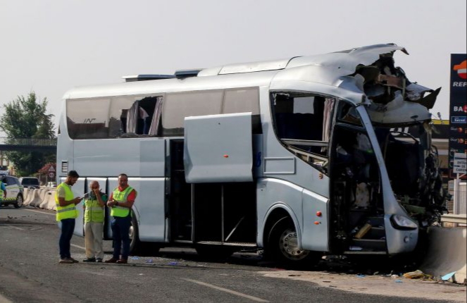 مصرع سائق مغربي وإصابة 35 شخصا في حادث حافلة كانت في طريقها إلى المغرب