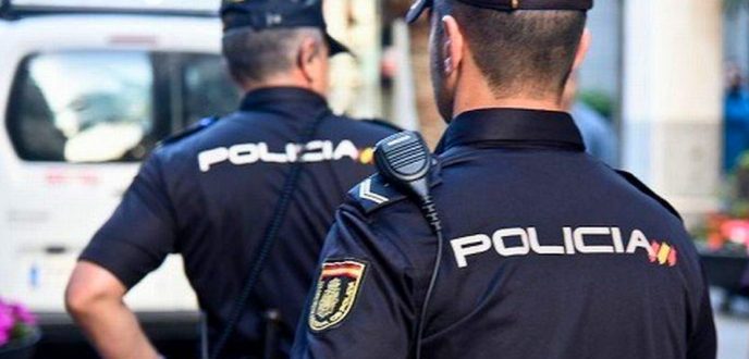 ايقاف ضابطا عسكريا يساهم في نقل مهاجرين سريين من المغرب إلى مليلية