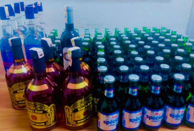 إيقاف مروج للخمور المهربة بطنجة وبحوزته مجموعة كبيرة من القنينات