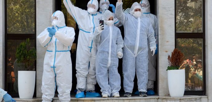 منظمة الصحة العالمية: نهاية وباء “كوفيد-19” تلوح في الأفق