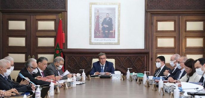 الحكومة ترفع الأجور الدنيا بقطاعات الصناعة والتجارة والفلاحة ابتداء من فاتح شتنبر