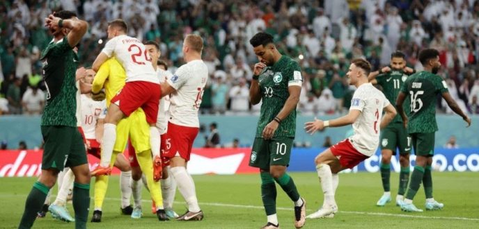 المنتخب السعودي يسقط أمام بولندا بثنائية ويحافظ على حظوظه للتأهل