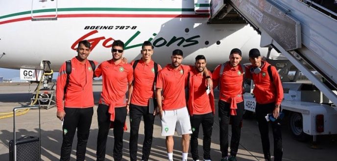 المنتخب المغربي يشد الرحال إلى قطر استعدادا للمشاركة في كأس العالم