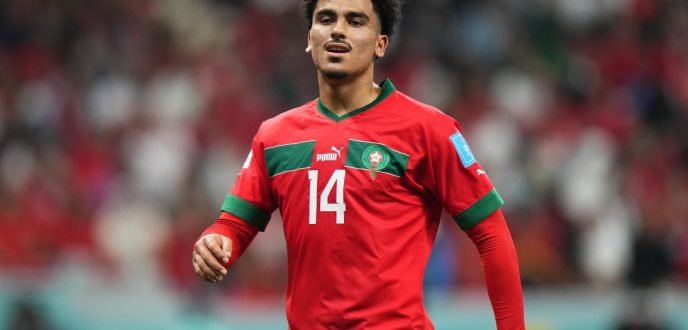 جامعة الكرة تقاضي موقعا إلكترونيا اتهم أبو خلال بنشر السلفية داخل المنتخب