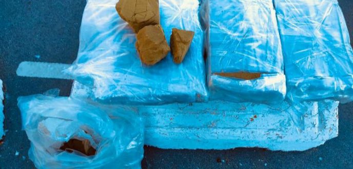 أمن طنجة يوقف اسباني حاول تهريب المخدرات داخل سيارته
