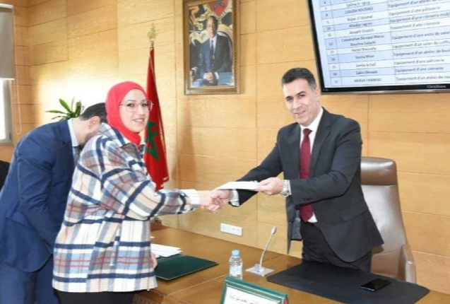 انطلاق تسليم الدعم لفائدة المستفيدات من برنامج “جهات ناهضة” بطنجة