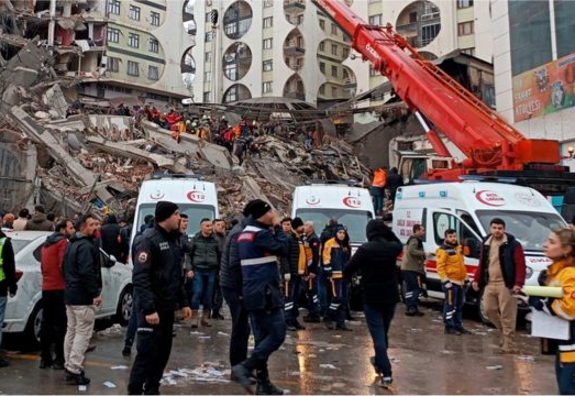 سفارة المغرب بأنقرة تدعو المتصلين الذين يبحثون عن عائلاتهم بموافاتها بالمعلومات الخاصة بهم