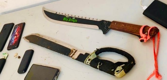 أمن طنجة يشهر أسلحته لإيقاف شخصين عرضا حياة عناصر الشرطة للخطر