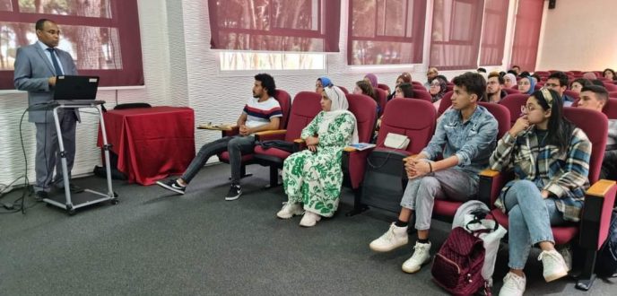 العرائش .. ورشة تكوينية لللشباب من حاملي المشاريع