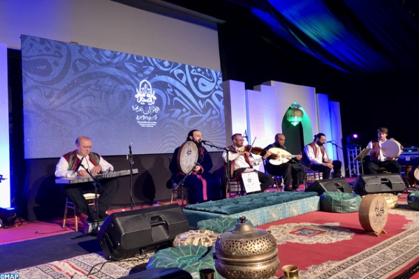 فرقة ابن عربي للموسيقى والسماع الصوفي تحيي بطنجة حفلا موسيقيا روحيا