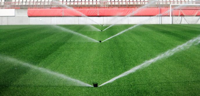 المغرب يبتكر تقنيات جديدة لسقي الملاعب الكروية والمساحات الخضراء