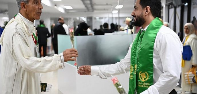 أكثر من 267 ألف حاج يصلون إلى السعودية