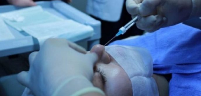 توقيف ثلاثة أشخاص يشتبه بتورطهم في مزاولة مهنة الطب بدون ترخيص