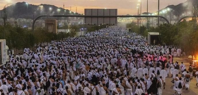 بدء نفرة حجاج بيت الله الحرام من مشعر عرفات إلى المزدلفة