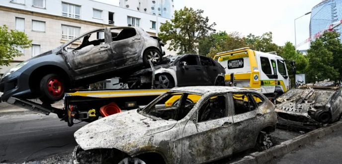 أعمال العنف في فرنسا.. 2560 حريقا ونهب عشرات المتاجر واعتقال أكثر من 1300 شخص