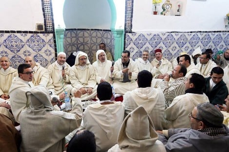 بصلة الرحم والذكر الحكيم .. سكان الحسيمة يحيون ذكرى المولد النبوي