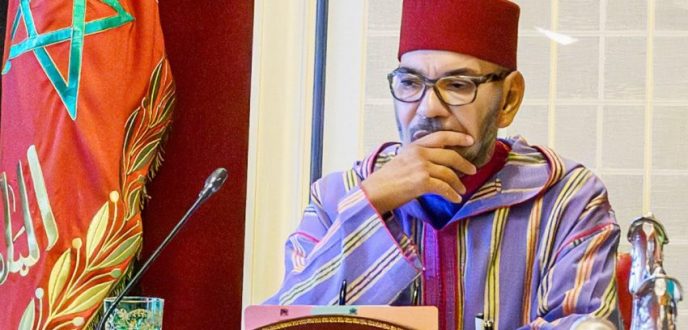 جلالة الملك يجري عملية جراحية تكللت بالنجاح على مستوى كتفه الأيسر بالرباط