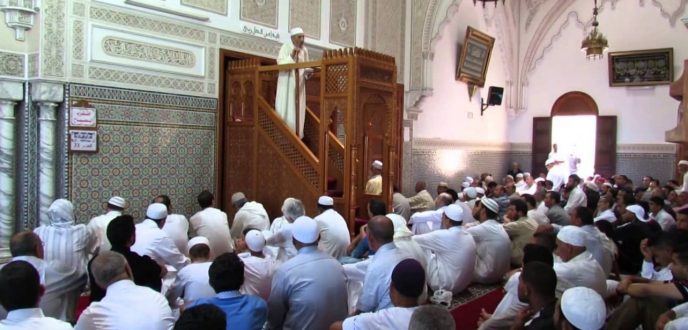 وزارة الأوقاف والشؤون الإسلامية تنفي منع الخطباء من ذكر فلسطين في المساجد