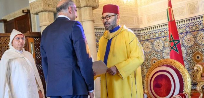 جلالة الملك يستقبل عددا من السفراء الأجانب من بينهم السفير الأمريكي والفرنسي
