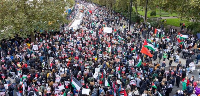مسيرة تضامنية بالدار البيضاء تدعم الفلسطينيين وتندد بالصمت الدولي على المجازر في غزة