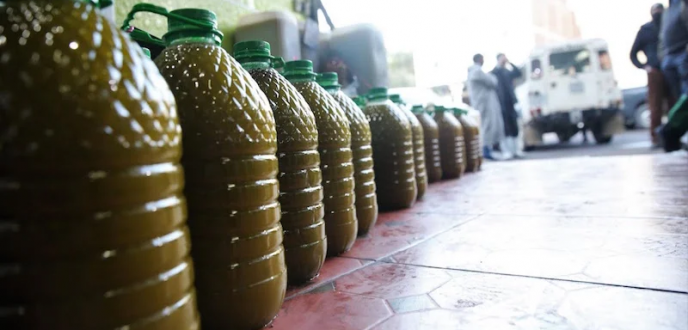 أسعار زيت الزيتون تحلق عاليا ومطالب استعجالية بتدخل وزارة الفلاحة