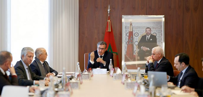 رئيس الحكومة يدعو النقابات التعليمية للحوار يوم الاثنين المقبل