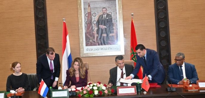 المغرب وهولندا يوقعان على اتفاقية لتسليم المجرمين بين البلدين
