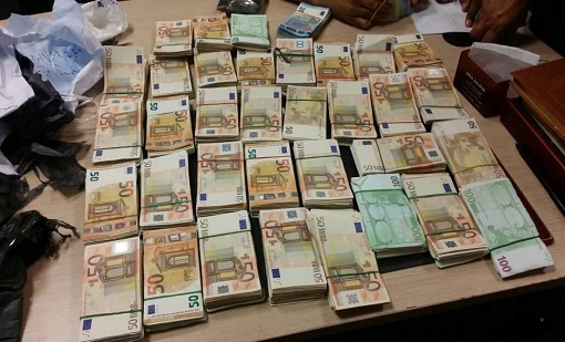 احباط محاولة تهريب مبالغ مالية مهمة بالعملة الصعبة بباب سبتة