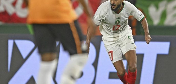 سفيان بوفال يغيب عن مواجهة المنتخب الوطني المغربي وجنوب إفريقيا