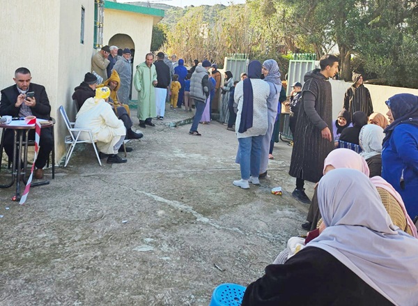قافلة طبية تحل بـ “دار حمران”  بإقليم فحص أنجرة