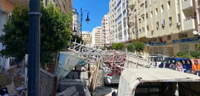 إصابة عاملين بجروح خطيرة في حادث سقوط رافعة بورش بناء بطنجة